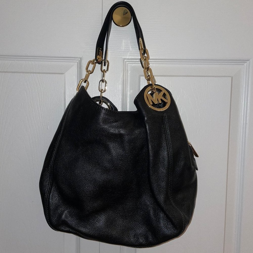 Michael Kors MK Lillie Large Chain Shoulder Tote